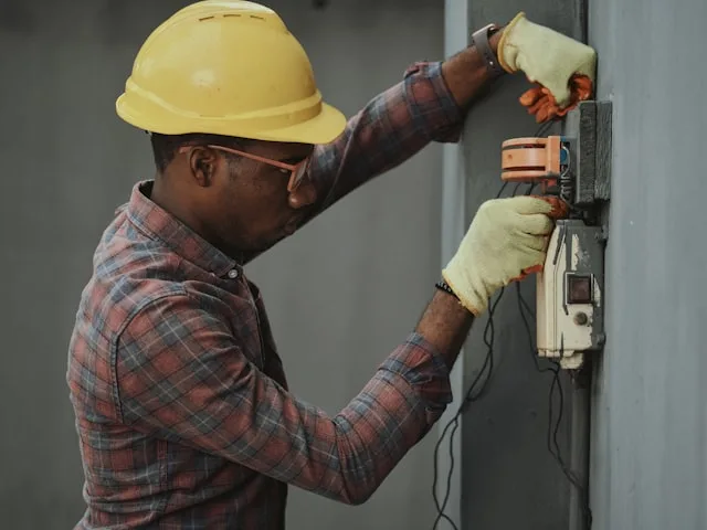 Elektromateriál